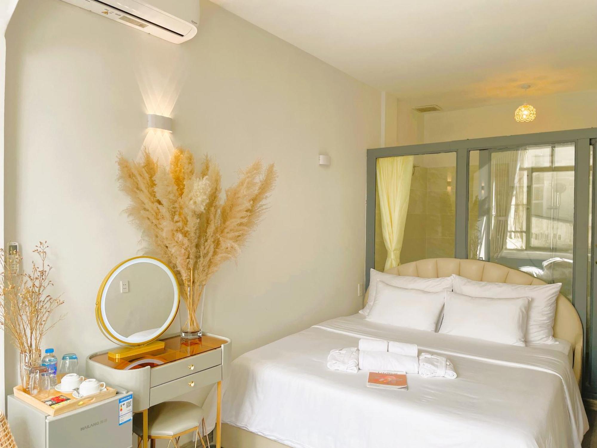 6Even Hotel - Have A Staycation In The Cafe Apartments Building Ho Chi Minh City Exterior photo