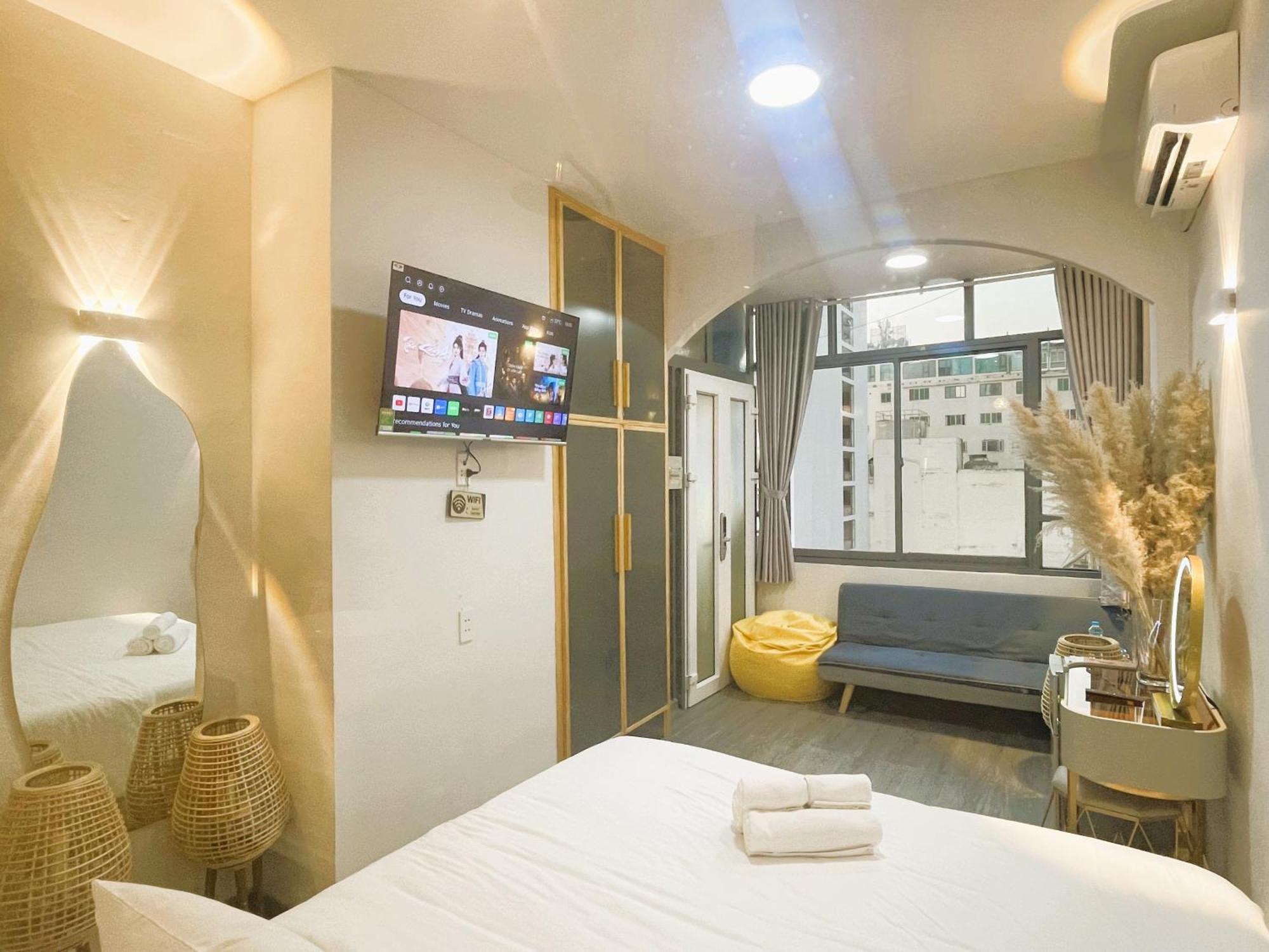6Even Hotel - Have A Staycation In The Cafe Apartments Building Ho Chi Minh City Exterior photo